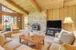 Waterfront Escape on Big Sand Lake w/ Private Dock - Innvendig