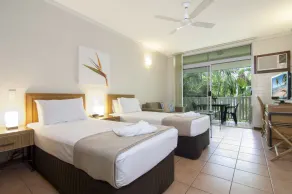 Port Douglas Retreat - Rum