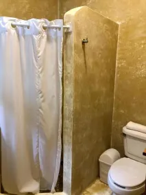 JUNTO AL RIO BEACHFRONT BUNGALOWS - Bathroom