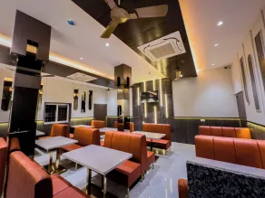 Hotel Ascent Star Inn - Near Mumbai International Airport - Restaurant