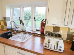Furneaux Hatch - Private kitchen