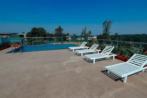 Hotel Saffron Wayanad - Piscine