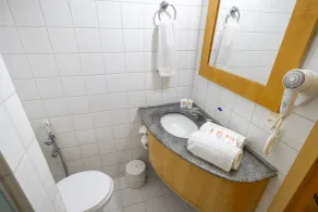 Sables Hotel Guarulhos - Baño