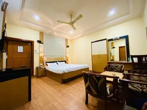 Prayag Inn - Room