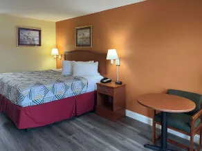 Motel 6 Morrilton, AR - Room