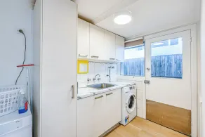 StayAU Pet-Friendly 4BR Retreat in Balwyn North - Badeværelse