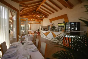 KOMPLEKSI ROYAL - Restaurant