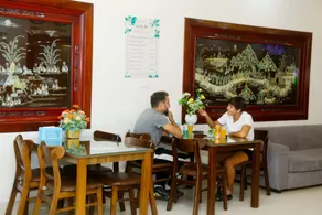 Luxury Airport Hotel & Travel - Restaurant