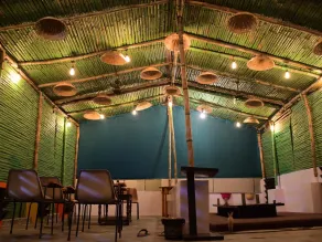Madsquad Hostel Dorms & Rooms - Restaurant