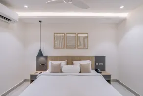 SKYLA Studios & Suites - Kondapur - Room