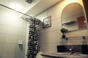 1015 West Insula Suites by AYS - Baño