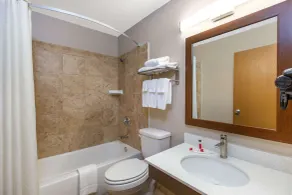 Super 8 by Wyndham Chattanooga Lookout Mountain TN - Baño
