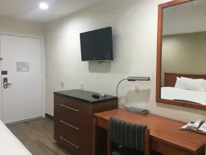 Simply Home Inn & Suites - Riverside - Chambre