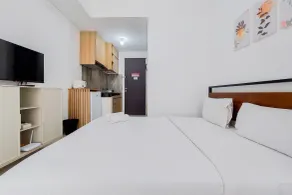 Homey And Warm Studio Room Serpong Garden Apartment - Zimmer