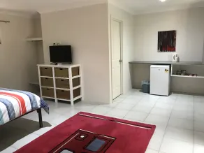 Little Shangri-La - Quarto