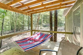 Gateway to Ouachita National Forest! Cozy Cabin - Interior