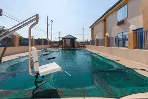 Super 8 by Wyndham Hammond - Pool