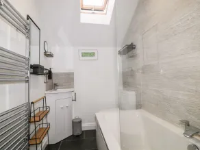 Trenwith Bridge Cottage - Bad