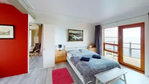 Brenna - Ocean View Apartment - Værelse