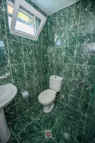 HOTEL COSMOS - Salle de bain