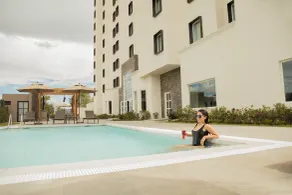 Staybridge Suites - Irapuato by IHG - Piscine