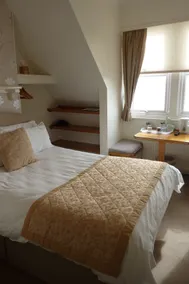 Pebbles Guest House - Habitación