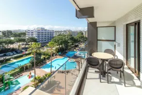 Golden Avenida Family Suites 4 Sup - Vista do quarto