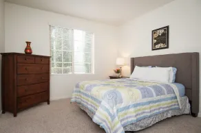 Sunshine Suites at Hillcrest - Rom