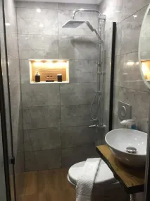 Valeria House - Bathroom
