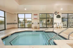 Wingate by Wyndham Chesapeake - Piscine