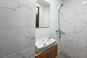 Pleasant Look Studio At Apartment Pacific Garden - Campus Town @Alam Sutera - Badezimmer