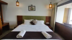 MIRAS PMC Lakeshore Resort - Zimmer