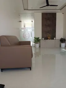 Hotel Surya Grand - Coin salon dans le hall