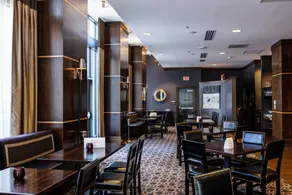 Ambassador Hotel Wichita, Autograph Collection - Restaurant