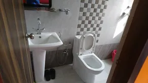 Three Boys Apartment and Guest House - Baño