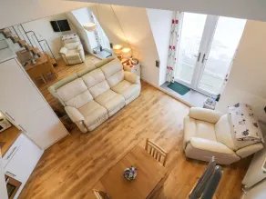 10 Oceanside - Room
