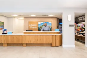 Hampton Inn & Suites Redding - Reception