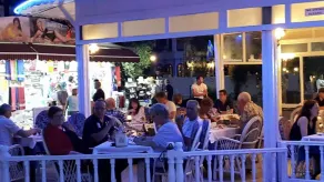 Sun Kiss Hotel - Restaurante