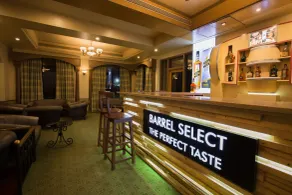 Residency Club - Restaurant