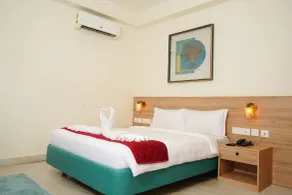 Royal Paris - Room