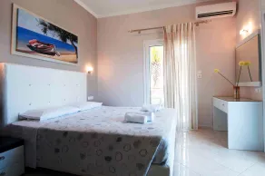 Brentanos Apartments - A - View of Paradise - Chambre