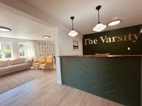 Varsity North - Réception
