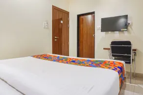 FabHotel RVC Grand Central - Quarto