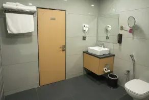 StayGuru Hotel Kutch Elegance - Bathroom