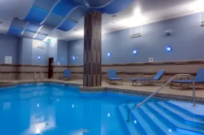 Holiday Inn Saskatoon Downtown by IHG - Piscina