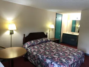 Red Maple Inn - Room