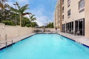 Holiday Inn Express & Suites - Miramar by IHG - Piscine