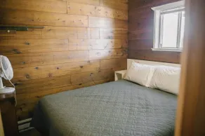 Peachland Beach Resort - Room