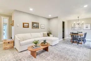 Peace & Serenity in Gresham! Sleek Home w/ Yard - Interior