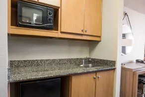 Hawthorn Suites by Wyndham Livermore - Chambre